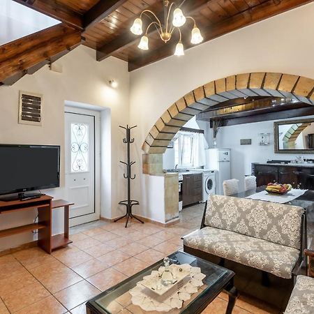 Aroni Cretan comfortable house - Hamam suites Aroni Extérieur photo